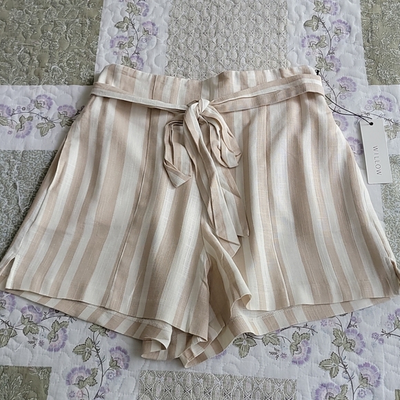 Willow Johnny Striped High Tie-Waist Linen Shorts - Picture 8 of 16